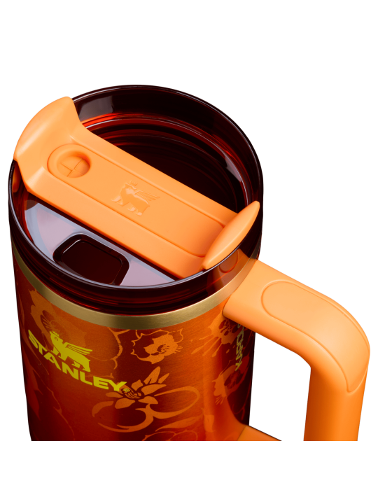 Stanley 1913 x KAROL G Quencher® H2.0 Flowstate Tumbler